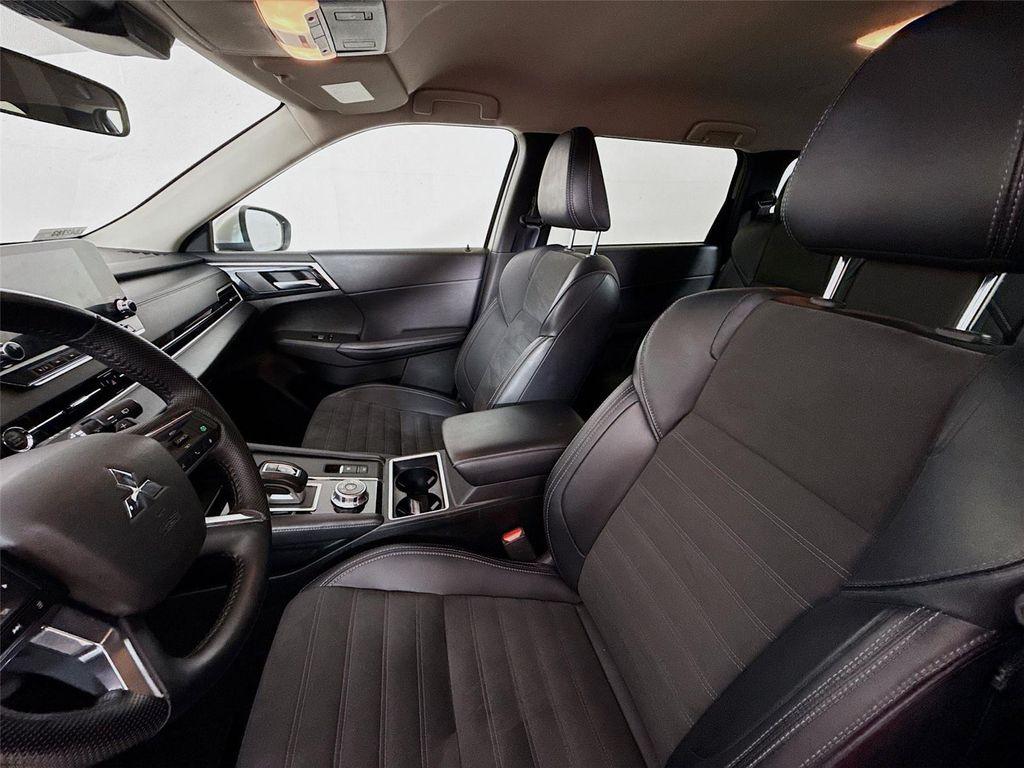used 2024 Mitsubishi Outlander car, priced at $23,995