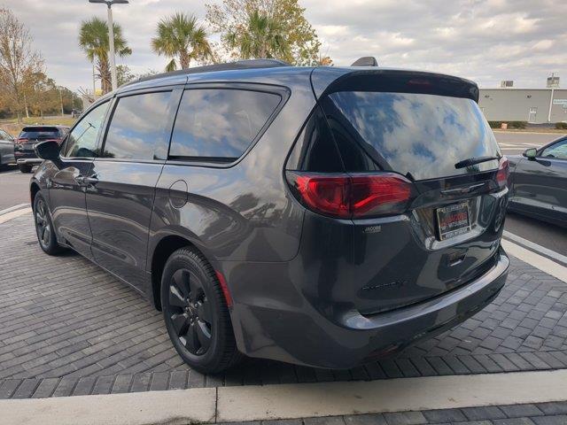 used 2020 Chrysler Pacifica Hybrid car, priced at $30,990