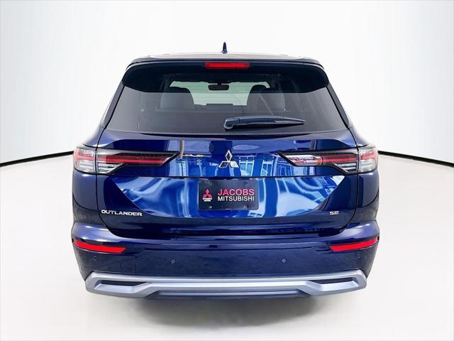 new 2025 Mitsubishi Outlander car