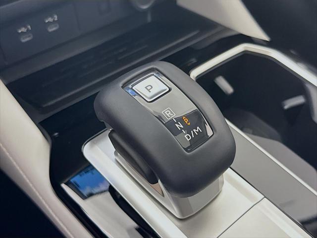 new 2025 Mitsubishi Outlander car