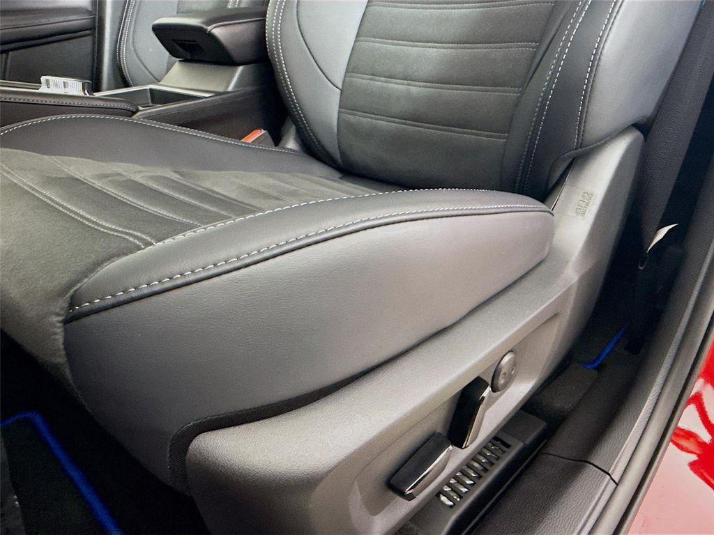 new 2025 Mitsubishi Outlander PHEV car, priced at $41,645