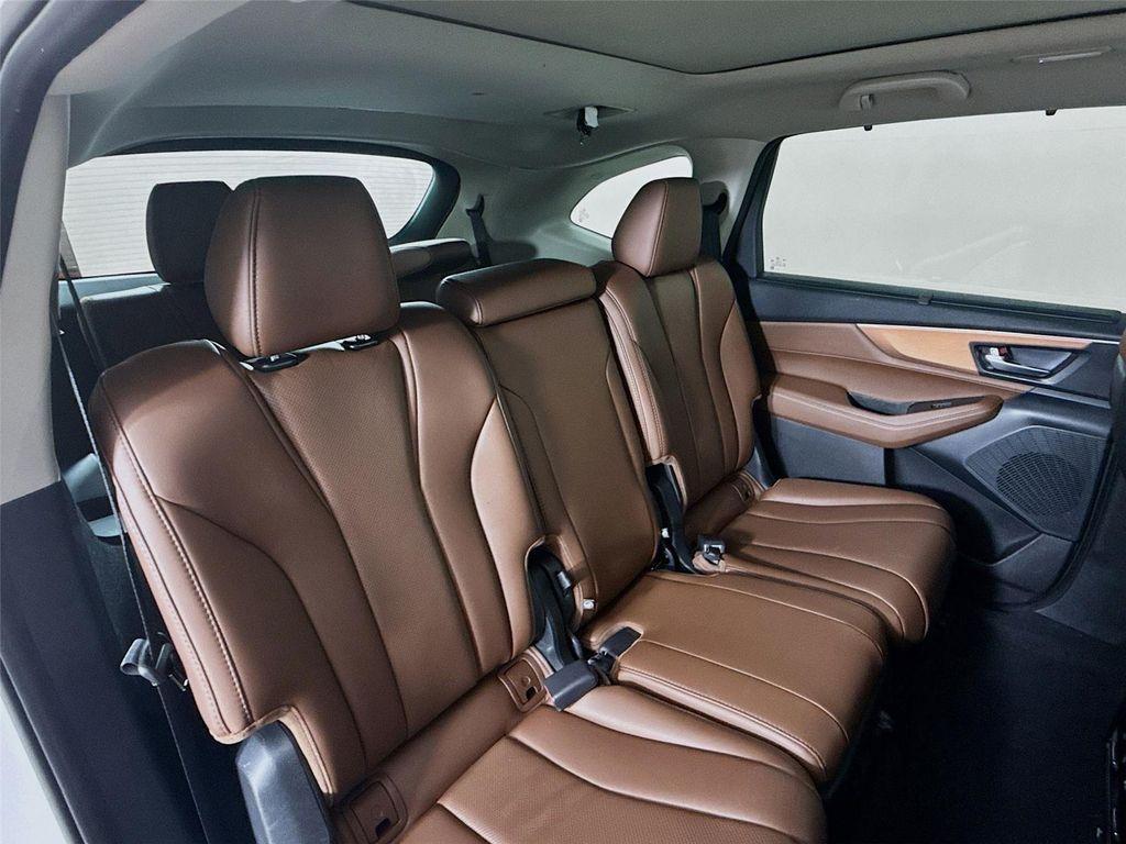 used 2023 Acura MDX car, priced at $39,895