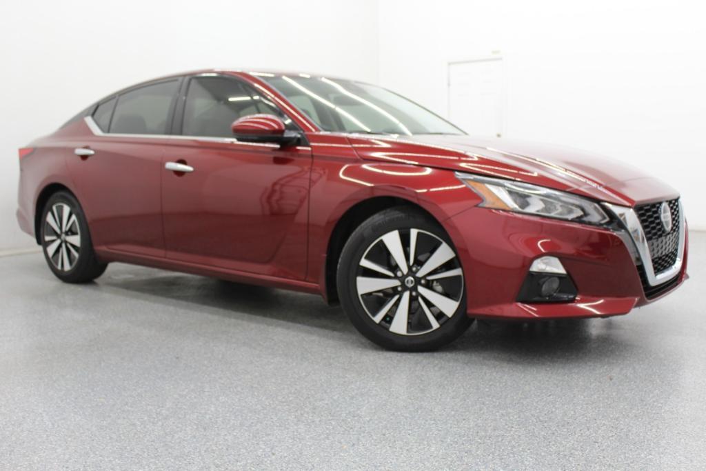 used 2022 Nissan Altima car, priced at $25,988