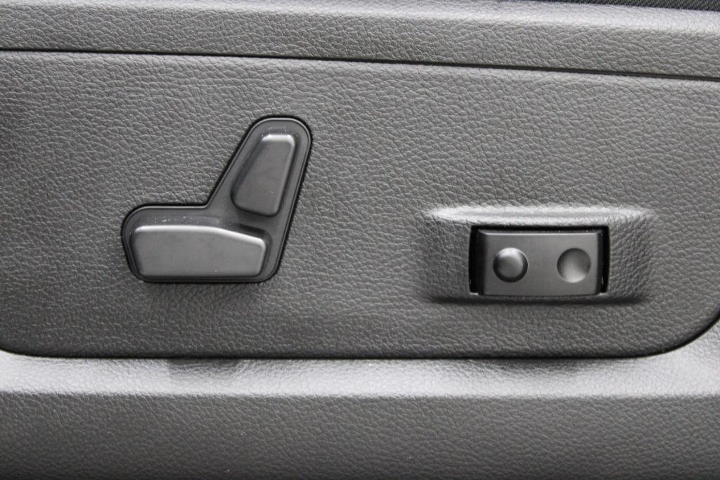 used 2025 Ram 2500 car, priced at $58,788