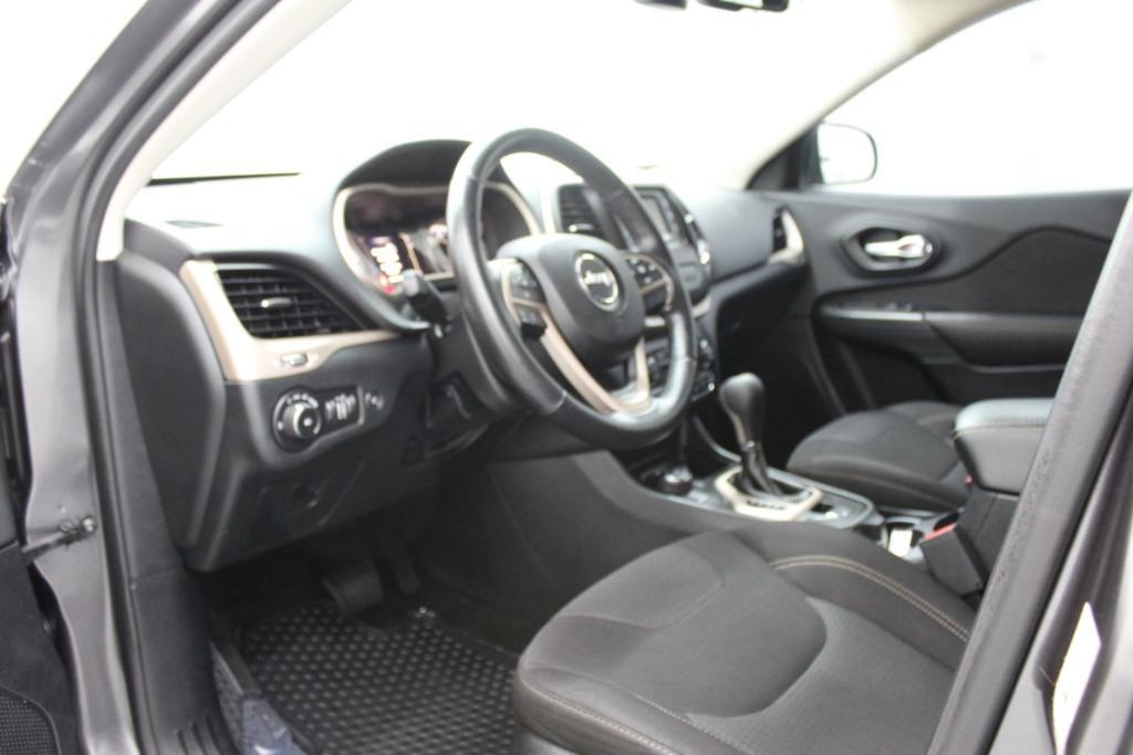 used 2016 Jeep Cherokee car, priced at $12,388