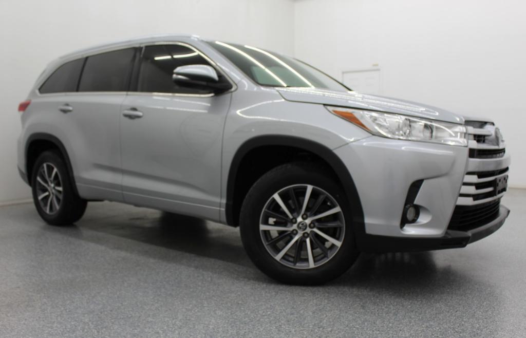 used 2018 Toyota Highlander car, priced at $21,688