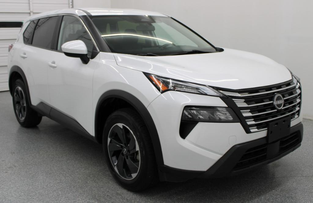 used 2024 Nissan Rogue car, priced at $21,988