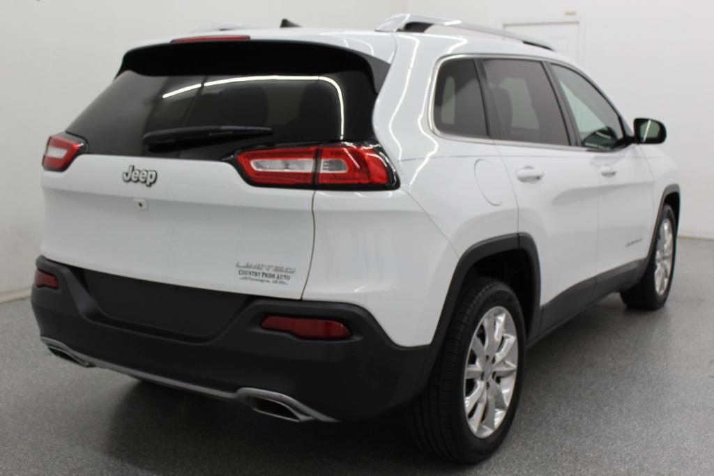 used 2016 Jeep Cherokee car, priced at $13,788