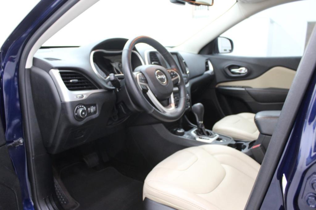 used 2016 Jeep Cherokee car, priced at $12,888