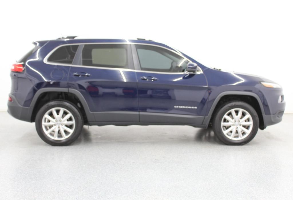 used 2016 Jeep Cherokee car, priced at $12,888