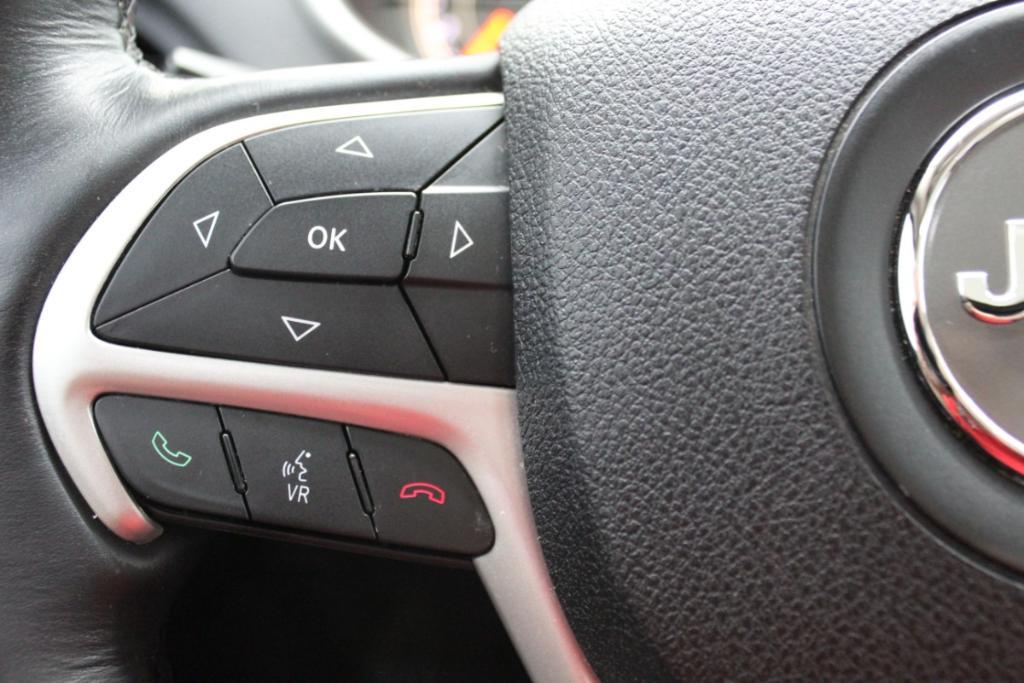 used 2016 Jeep Cherokee car, priced at $12,888
