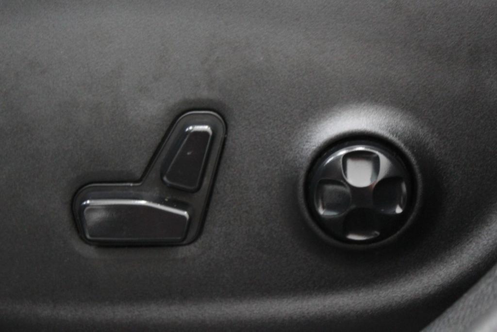 used 2016 Jeep Cherokee car, priced at $12,888