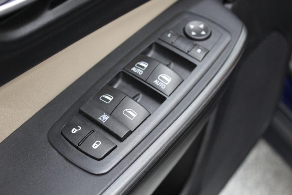 used 2016 Jeep Cherokee car, priced at $12,888
