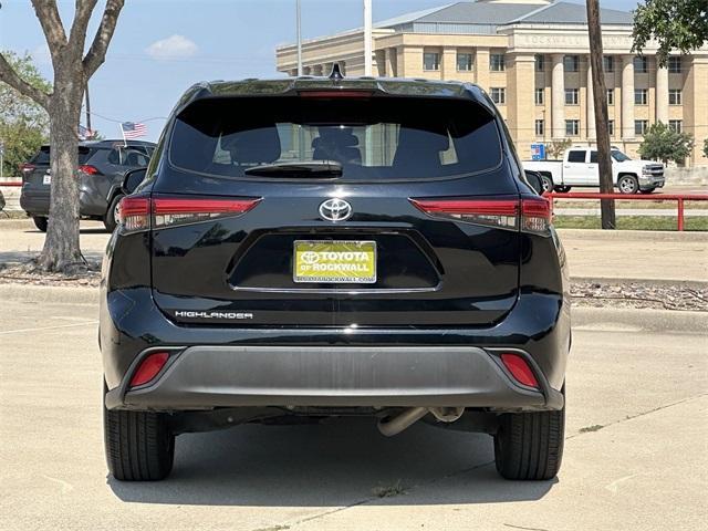 used 2020 Toyota Highlander car, priced at $23,900