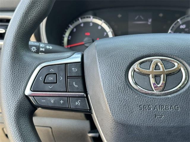 used 2020 Toyota Highlander car, priced at $23,900