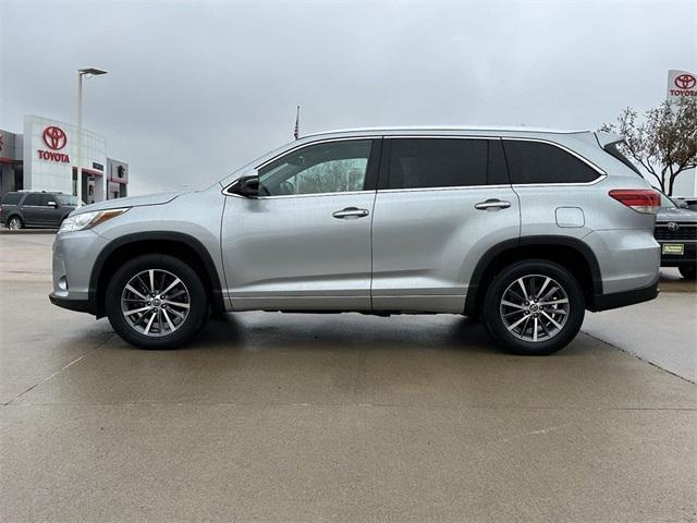 used 2018 Toyota Highlander car, priced at $23,500