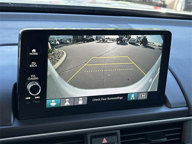 used 2025 Honda Pilot car, priced at $42,844