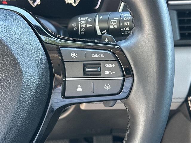 used 2025 Honda Pilot car, priced at $42,844