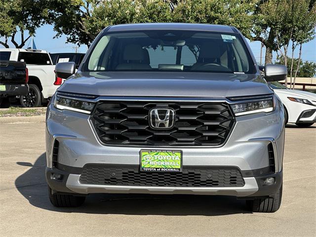 used 2025 Honda Pilot car, priced at $42,844