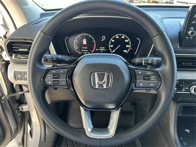 used 2025 Honda Pilot car, priced at $42,844