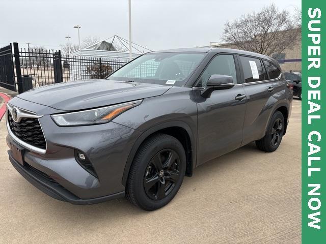 used 2024 Toyota Highlander car, priced at $38,975