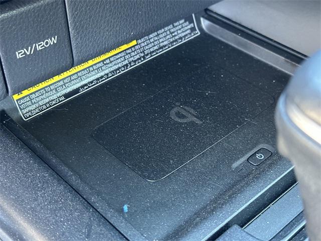 used 2020 Toyota Camry Hybrid car, priced at $23,664