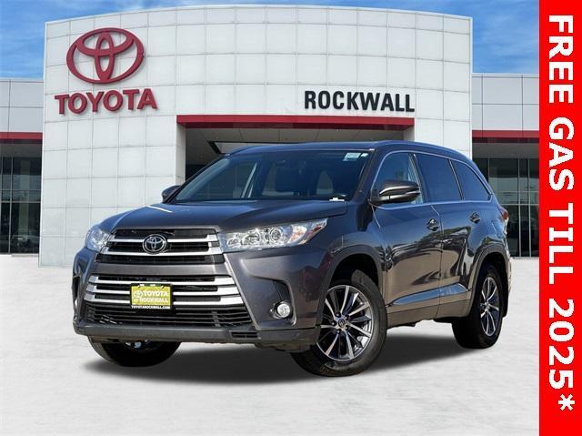 used 2019 Toyota Highlander car, priced at $27,250