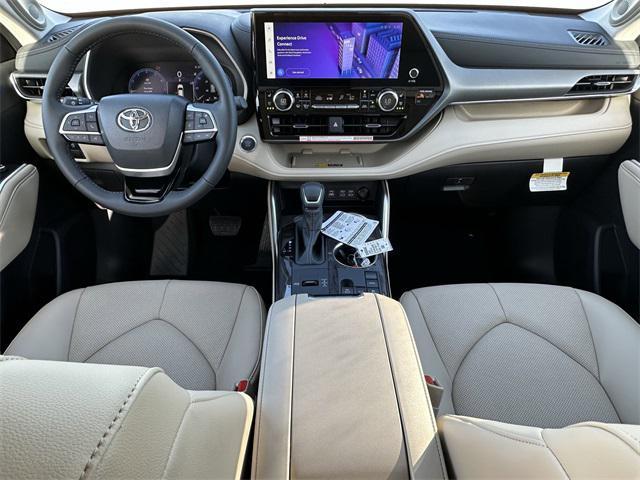 new 2025 Toyota Highlander car, priced at $52,373