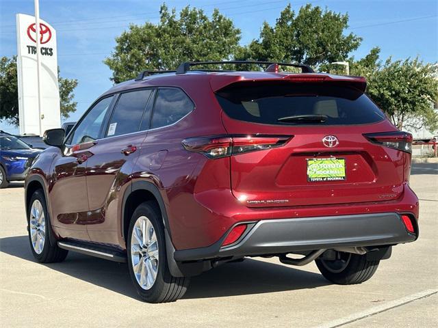 new 2025 Toyota Highlander car, priced at $52,373