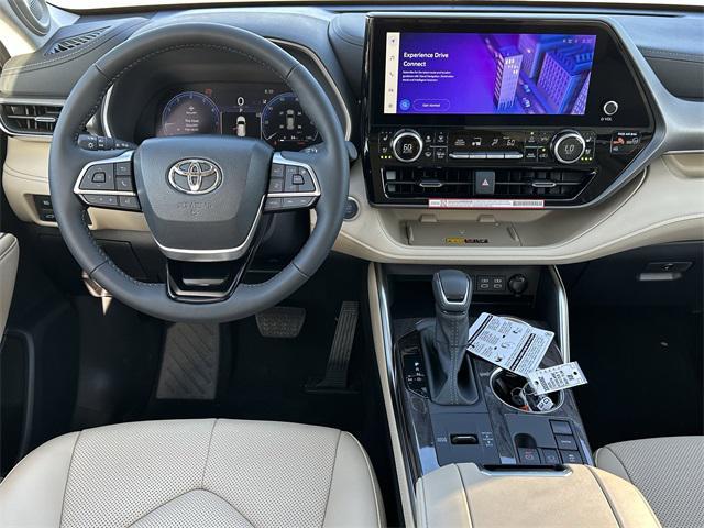 new 2025 Toyota Highlander car, priced at $52,373