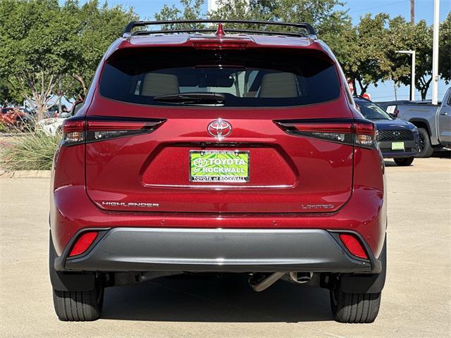 new 2025 Toyota Highlander car, priced at $52,373