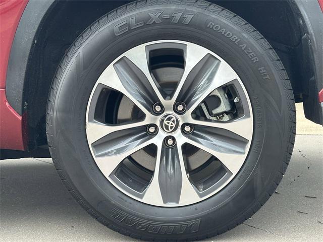 used 2024 Toyota Highlander car, priced at $36,985