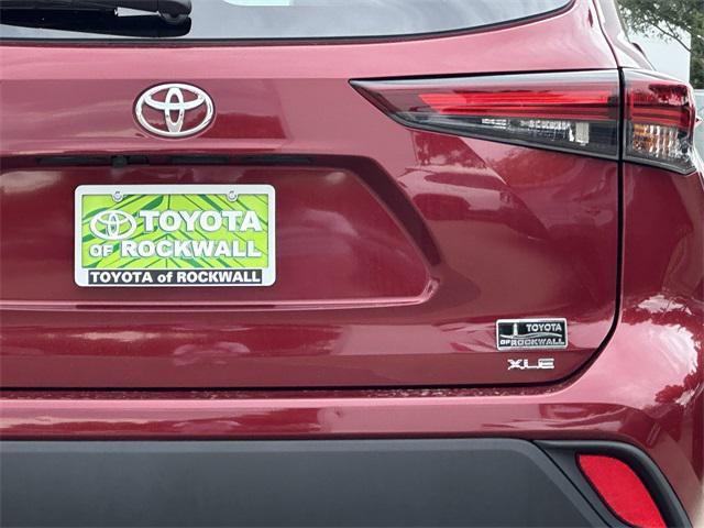 used 2024 Toyota Highlander car, priced at $36,985