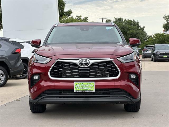 used 2024 Toyota Highlander car, priced at $36,985