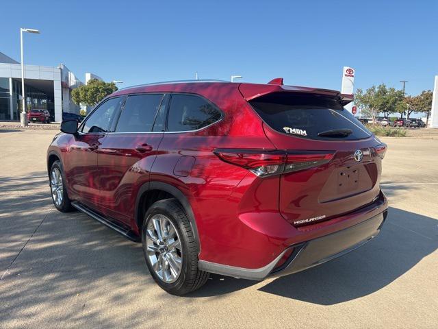 used 2020 Toyota Highlander car, priced at $34,200