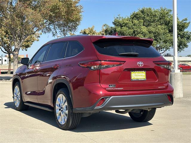 used 2020 Toyota Highlander car, priced at $32,600