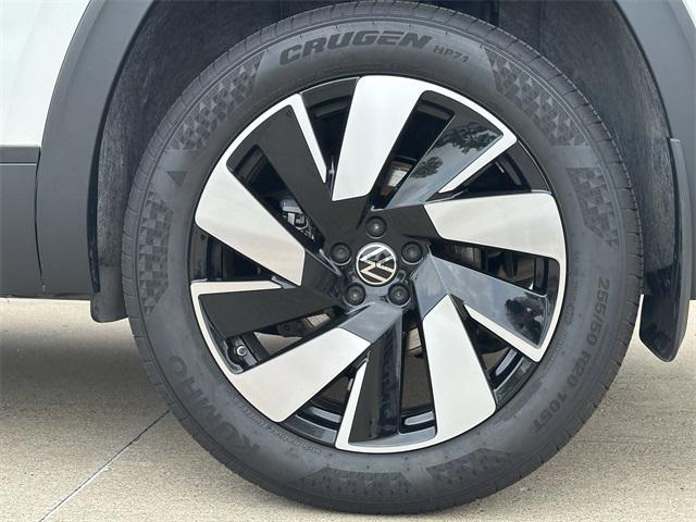 used 2024 Volkswagen Atlas Cross Sport car, priced at $35,285