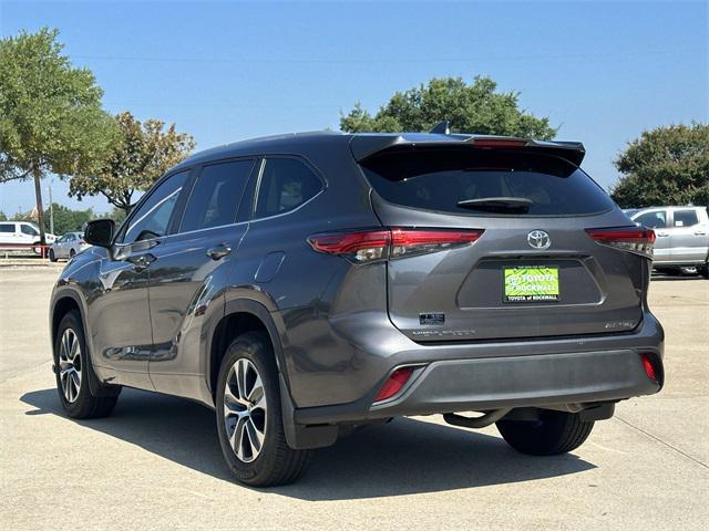 used 2023 Toyota Highlander car, priced at $31,995
