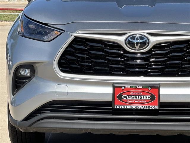 used 2024 Toyota Highlander car, priced at $37,400