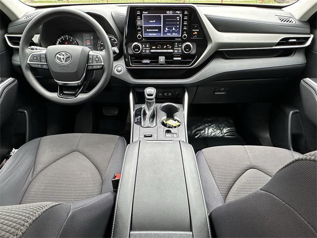 used 2021 Toyota Highlander car, priced at $28,750