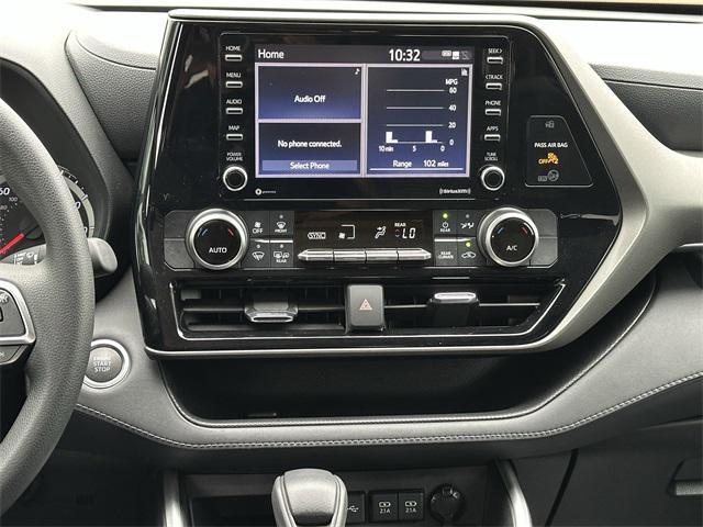 used 2021 Toyota Highlander car, priced at $28,750