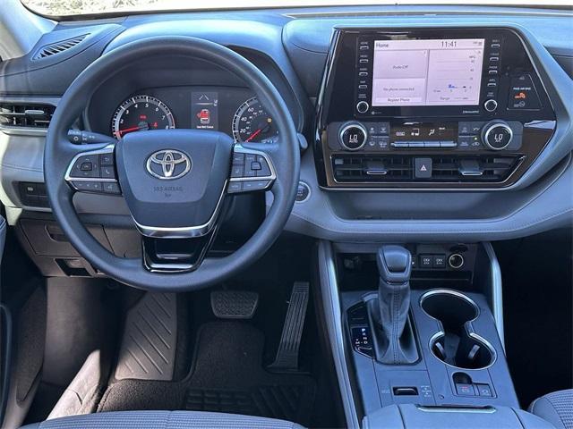 used 2021 Toyota Highlander car, priced at $29,500