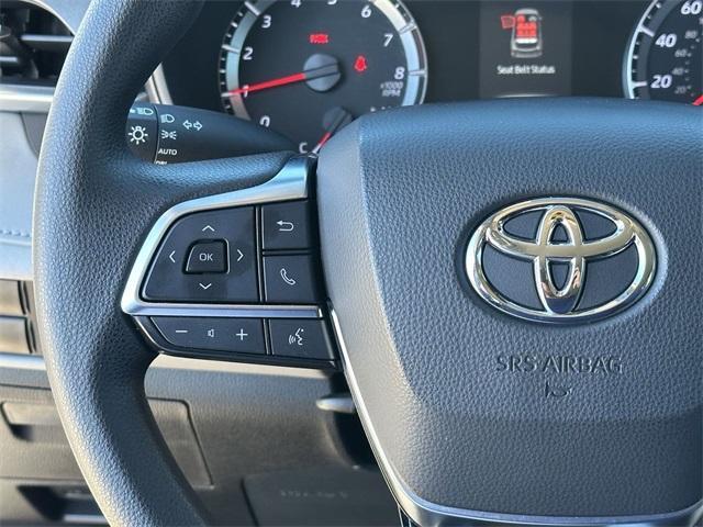 used 2021 Toyota Highlander car, priced at $29,500