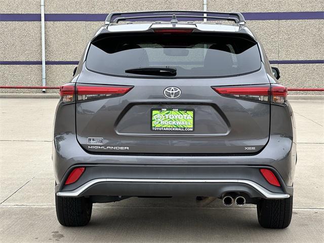 used 2023 Toyota Highlander car, priced at $39,400