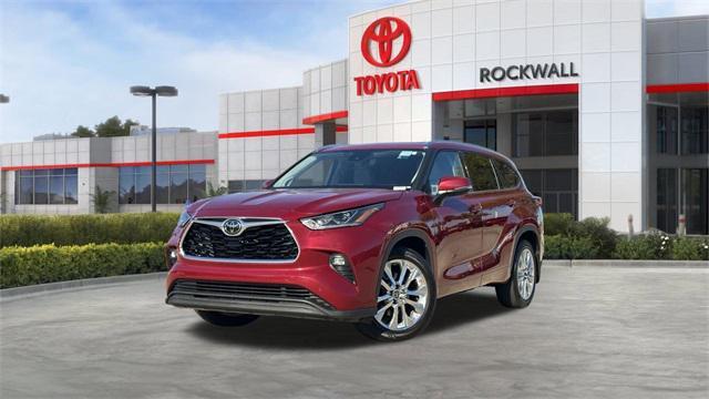 used 2020 Toyota Highlander car, priced at $32,572
