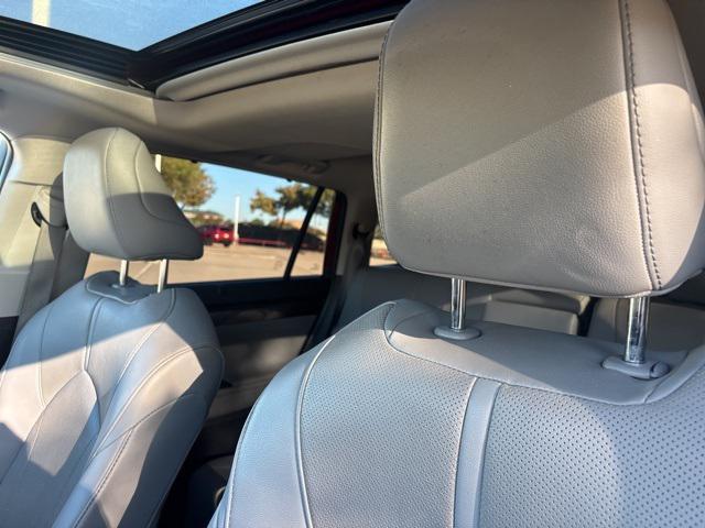 used 2020 Toyota Highlander car, priced at $32,572