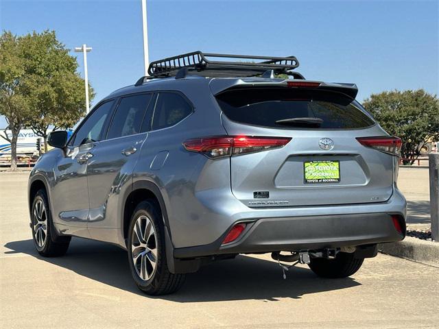 used 2021 Toyota Highlander car, priced at $29,985