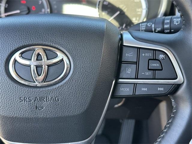 used 2023 Toyota Highlander car, priced at $38,750