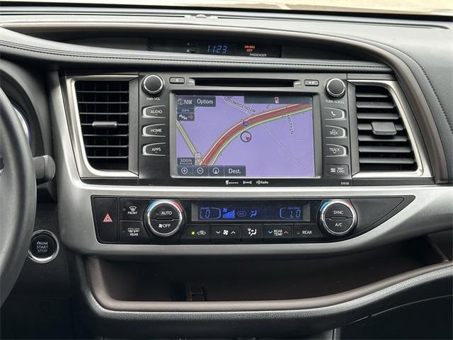 used 2016 Toyota Highlander car, priced at $15,977