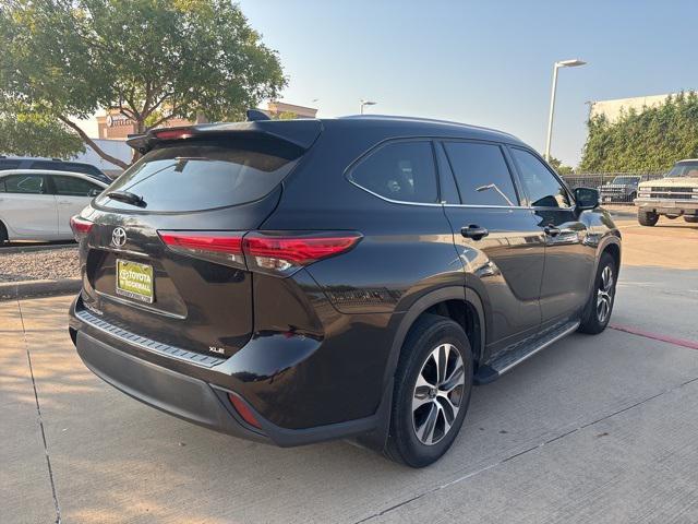 used 2022 Toyota Highlander car, priced at $35,545